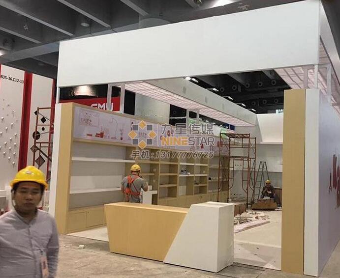南(nán)昌展台搭建:12九星展位案例-3